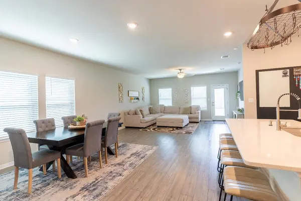 600 Loriner WAY, Liberty Hill, TX 78642