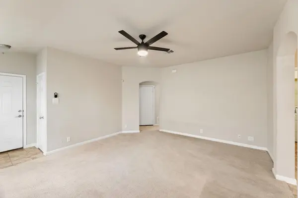 582 Briggs DR, New Braunfels, TX 78130