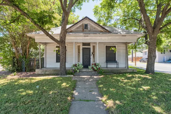 2201 E Cesar Chavez ST, Austin, TX 78702