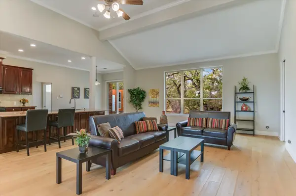 300 Round Rock RD, Wimberley, TX 78676