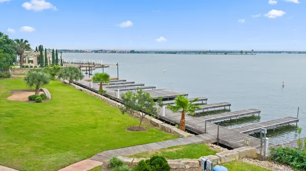 98 Island DR #34, Horseshoe Bay, TX 78657