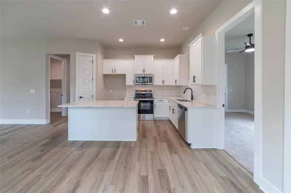 639 Magnolia LN, Cottonwood Shores, TX 78657