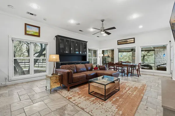 3118 La Ventana PKWY, Driftwood, TX 78619