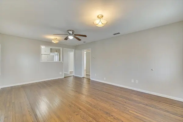 318 NW Loop 230 HWY, Smithville, TX 78957