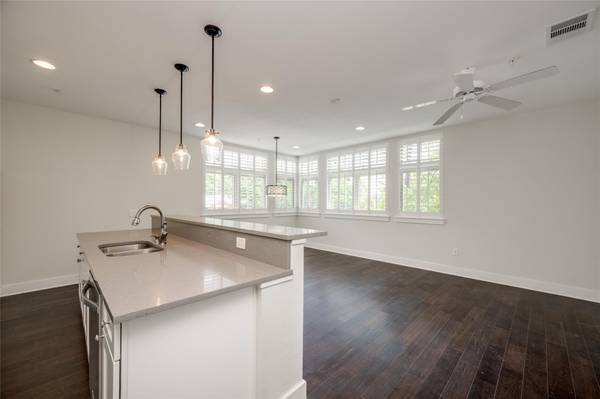 908 Nueces ST #12, Austin, TX 78701