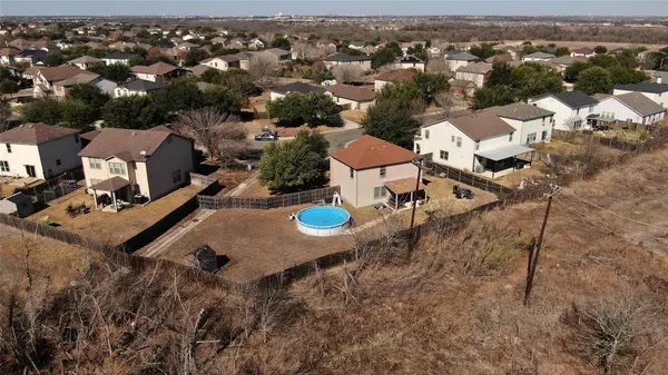 370 Holly Grove ST, Kyle, TX 78640