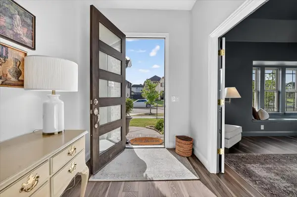 7213 Cherry Blossom LN, Aubrey, TX 76227