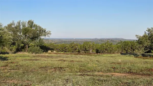 219 Canyon RD, Johnson City, TX 78636