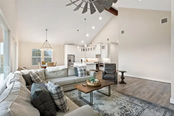 3160 Lakeview DR, Canyon Lake, TX 78133