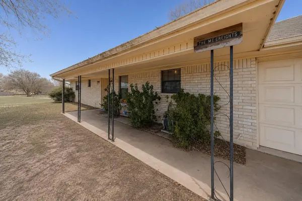 182 Norma Jean BLVD, Smithville, TX 78957