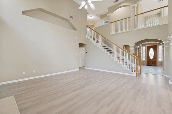 2244 Fernspring DR, Round Rock, TX 78665