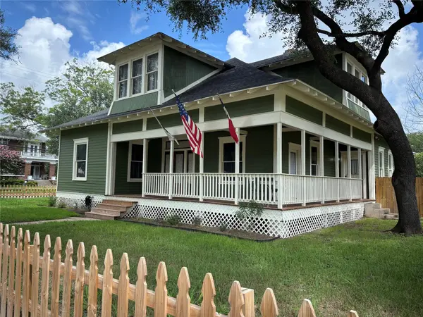 603 Saint Francis ST, Gonzales, TX 78629