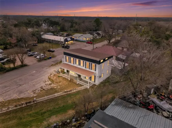 901 N Saint Joseph ST, Gonzales, TX 78629
