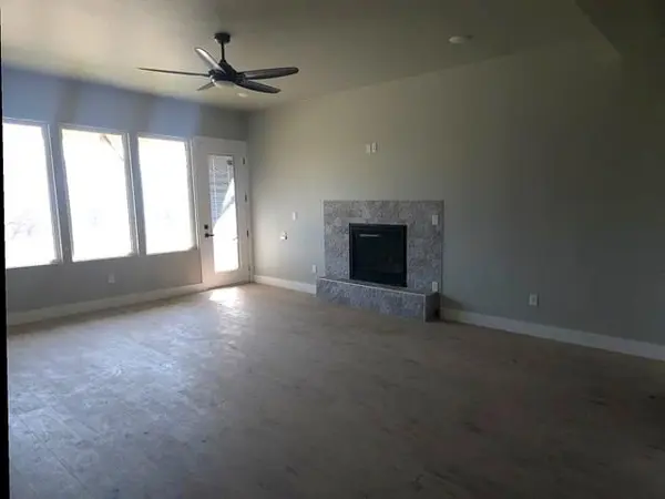 2417 Bruin DR, Spicewood, TX 78669