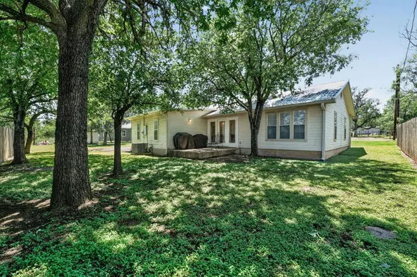 629 Birch LN, Cottonwood Shores, TX 78657
