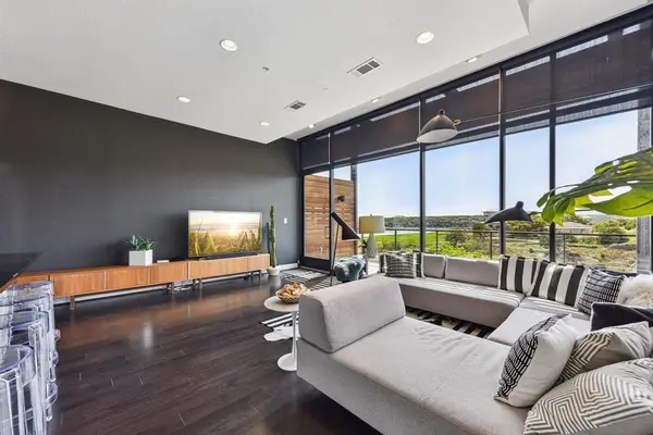 1101 Ivean Pearson RD #E207, Lago Vista, TX 78645