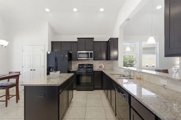 2144 Granite Hill DR, Leander, TX 78641