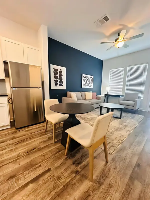 680 Naumann DR #A4 #A4, Leander, TX 78641