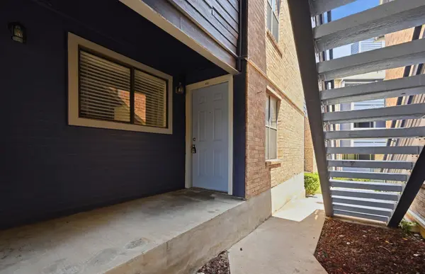 2500 Burleson RD #402, Austin, TX 78741