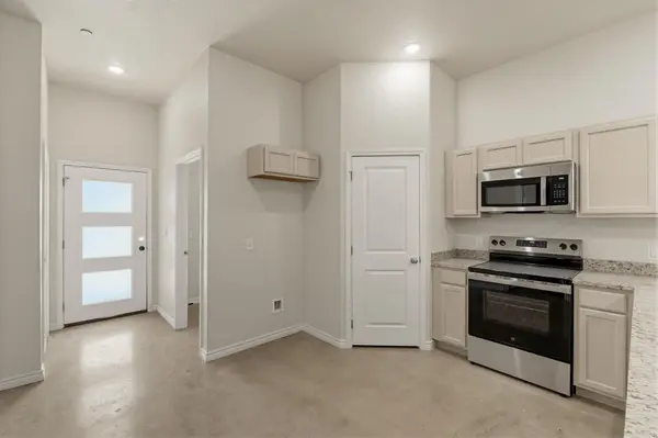 406 W Avenue C, Copperas Cove, TX 76522