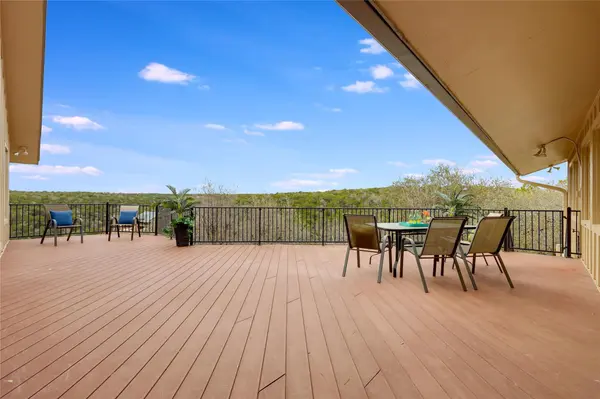 18205 Ridge RD, Lago Vista, TX 78645