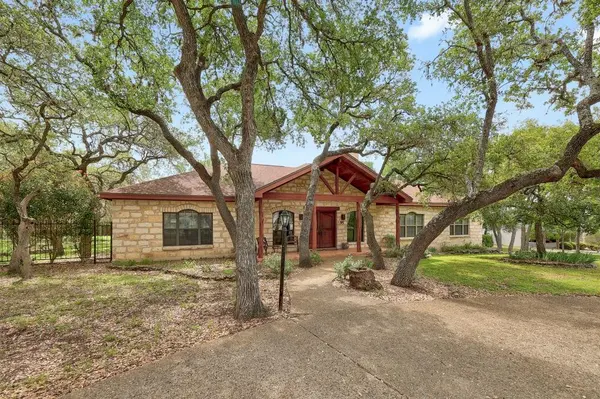 95 Augusta DR, Wimberley, TX 78676