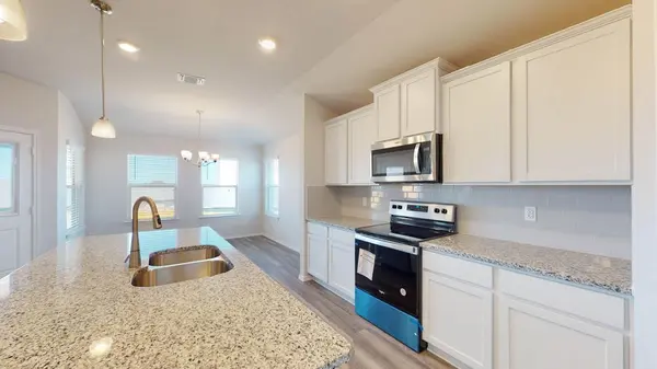 412 Creekfall RD, Burnet, TX 78611