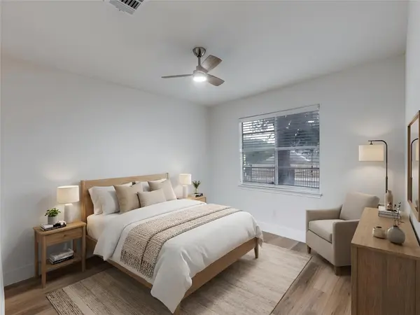 1845 River Crossing CIR #A, Austin, TX 78741