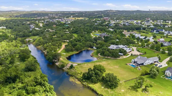 1550 Trebled Waters TRL, Driftwood, TX 78619