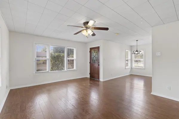 1119 Kent ST, Taylor, TX 76574