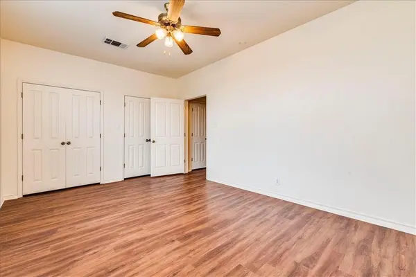 126 Sandstone DR #F, Jarrell, TX 76537