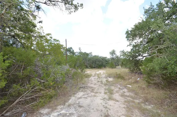360 Jennifer LN, Driftwood, TX 78619