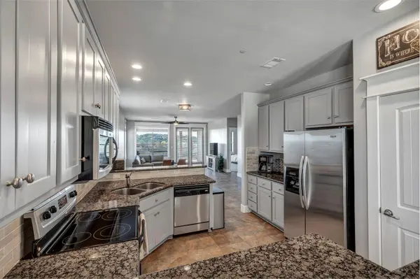 17808 Maritime Point DR #301, Jonestown, TX 78645