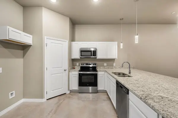 408 W Avenue C, Copperas Cove, TX 76522