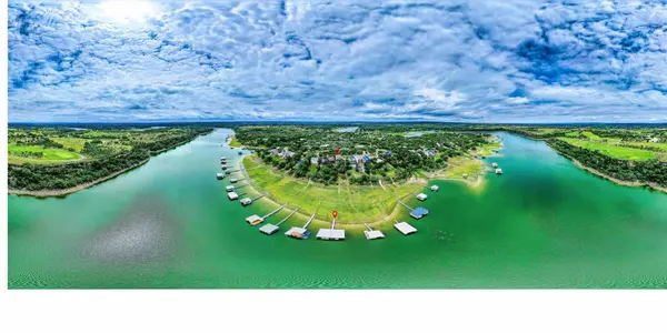 1231 Lake Shore DR, Spicewood, TX 78669