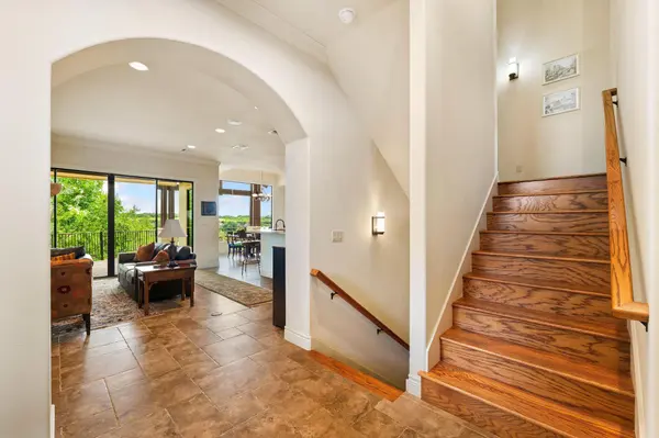 1231 Lake Shore DR, Spicewood, TX 78669
