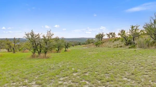 701 Dawn VW, Dripping Springs, TX 78620