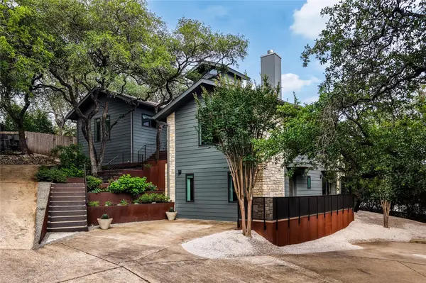5801 Valley CIR, Austin, TX 78731