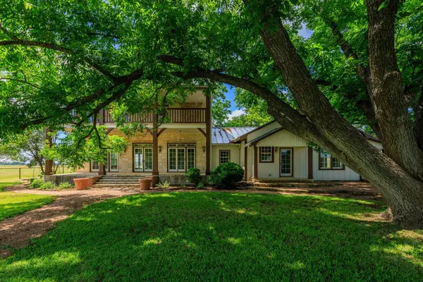 249 Eureka LN, Fredericksburg, TX 78624