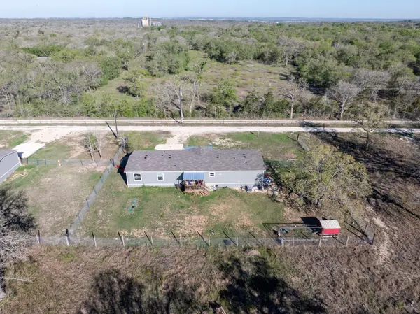194 Williams LN #A, Cedar Creek, TX 78612