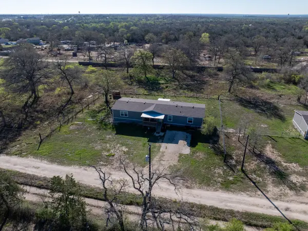 194 Williams LN #A, Cedar Creek, TX 78612