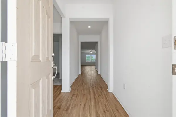 10525 Steinbeck DR, Austin, TX 78747