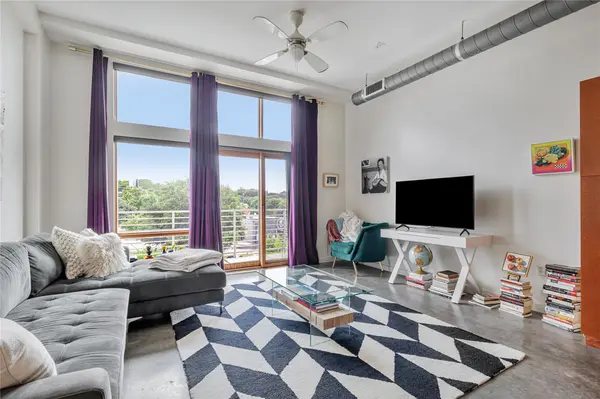 2124 E 6th ST #305, Austin, TX 78702