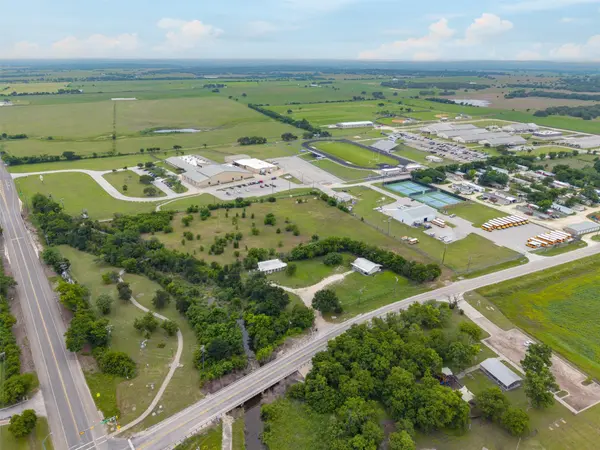 101 Fm 970 RD, Florence, TX 76527