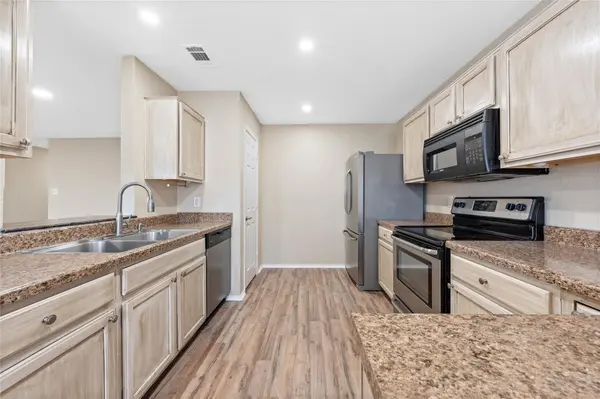 210 Mesquite CIR, Copperas Cove, TX 76522