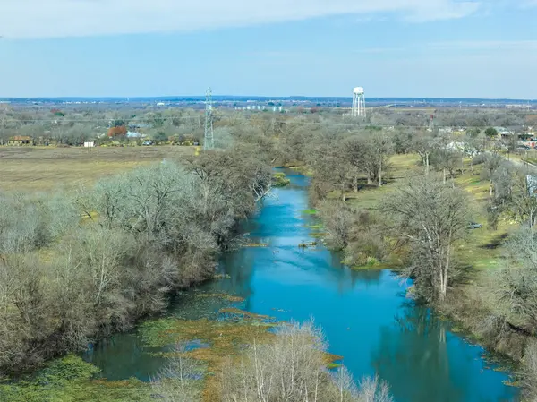 333 Quail Run RD, Martindale, TX 78655