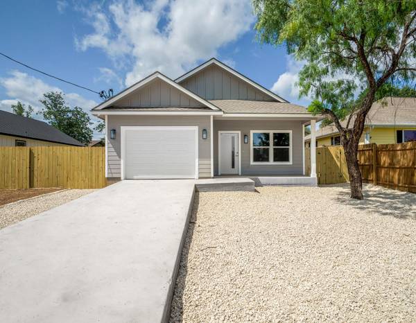 147 W Pine DR, Granite Shoals, TX 78654
