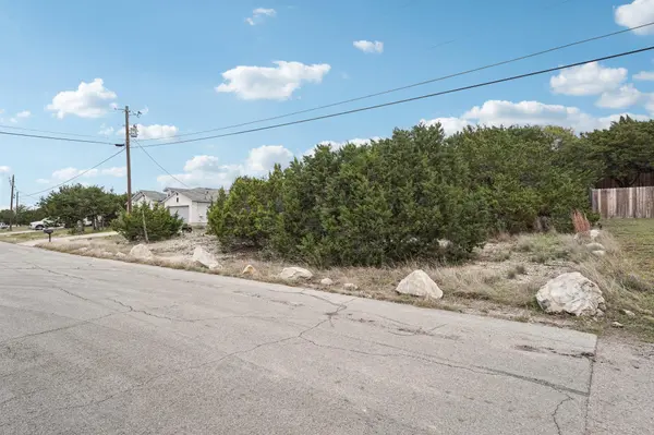 20628 Falcon LN, Lago Vista, TX 78645