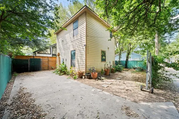 1906 B Garden ST #B, Austin, TX 78702