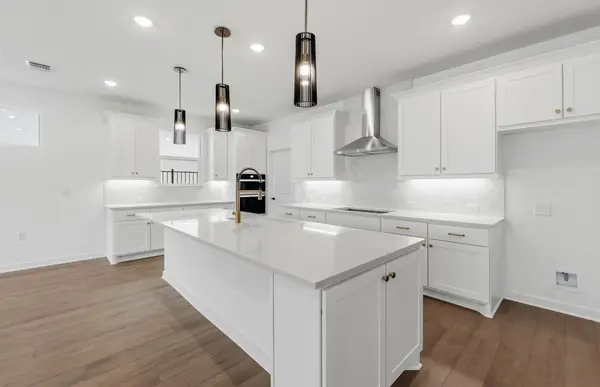 120 Centerfire LN, Georgetown, TX 78633
